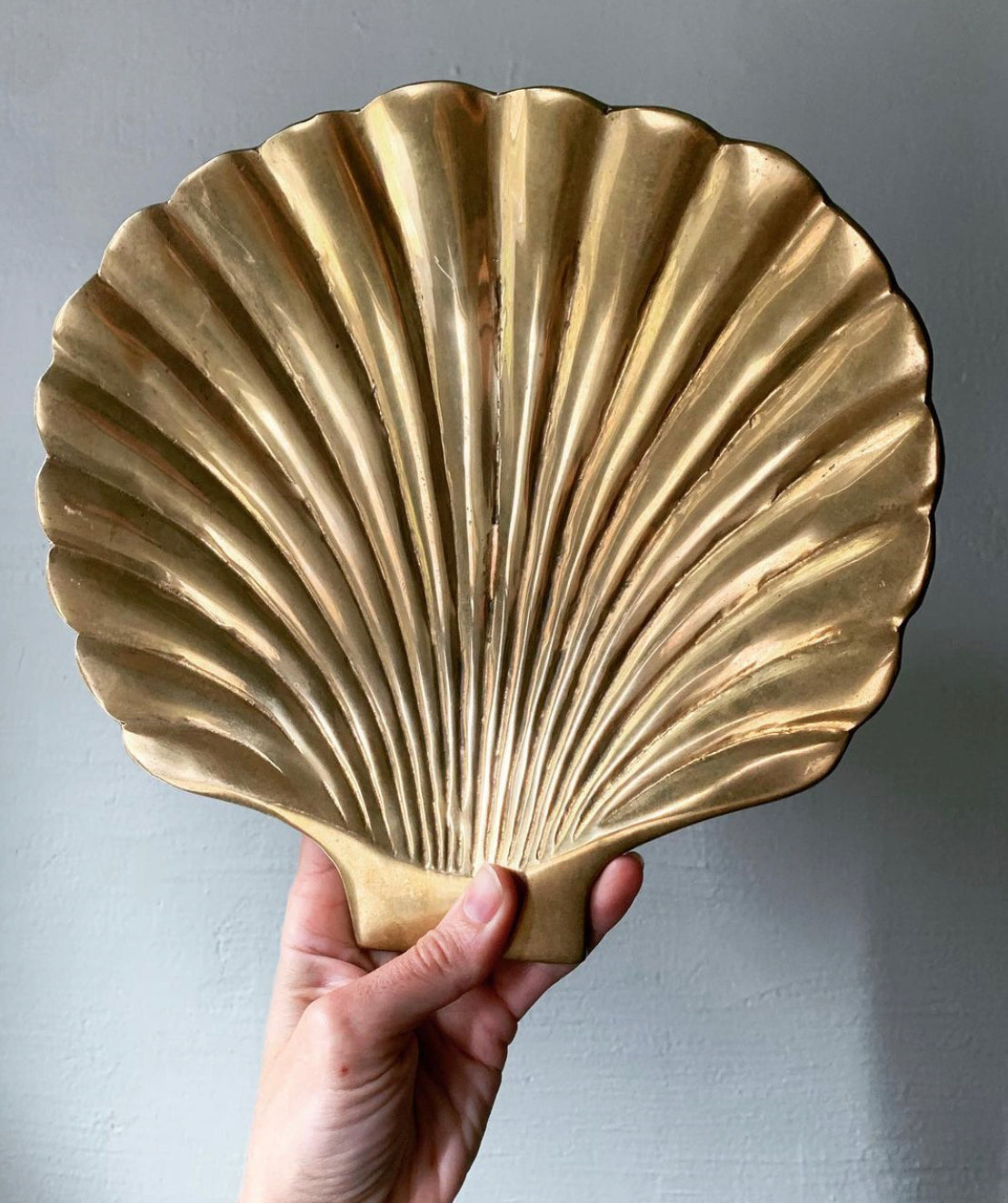 Large Brass Scallop