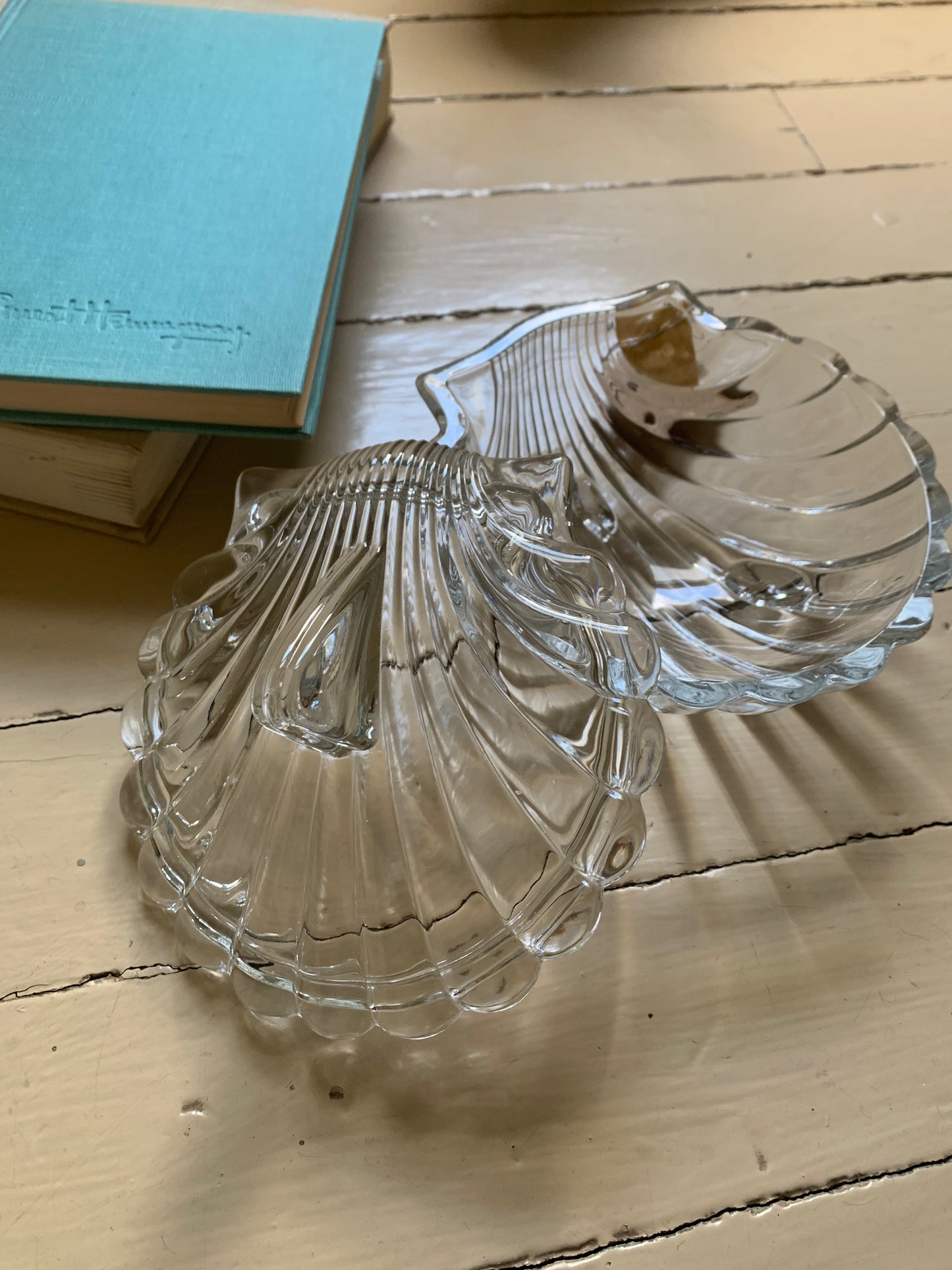 Glass Clam Dish