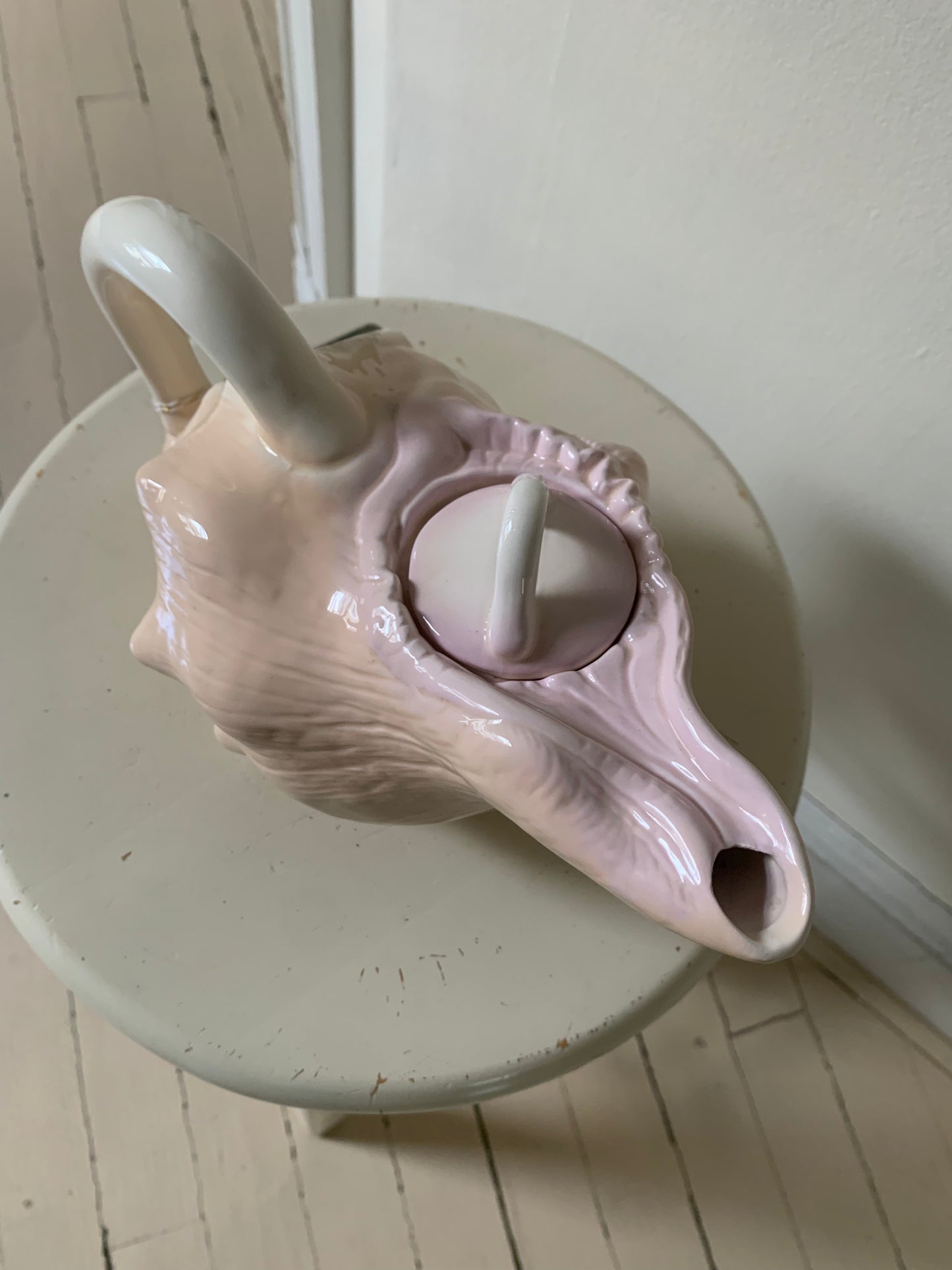 Ceramic Conch Teapot